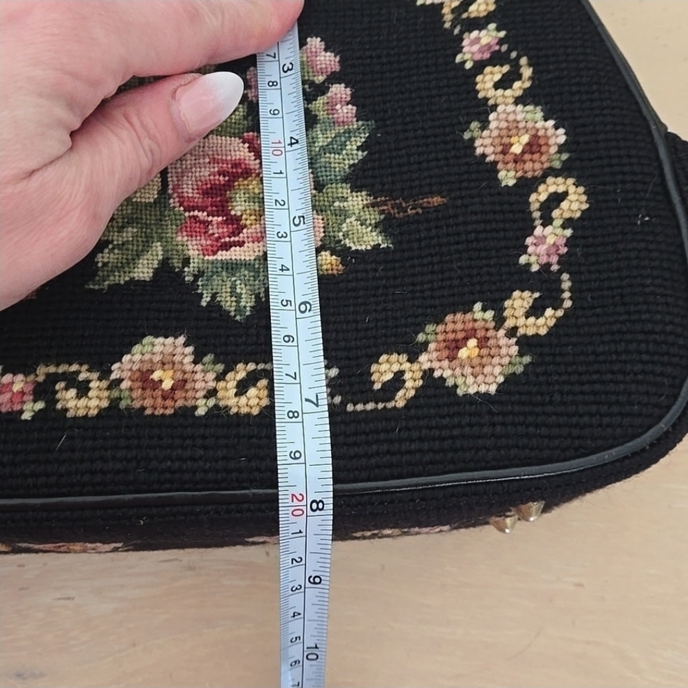 Vintage Petit Point Needlework Purse In Black - Picture 8 of 9